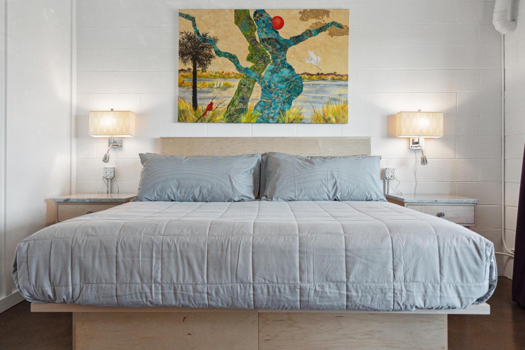 Boutique Vera Hotel In The Heart Of Folly Beach Bagian luar foto
