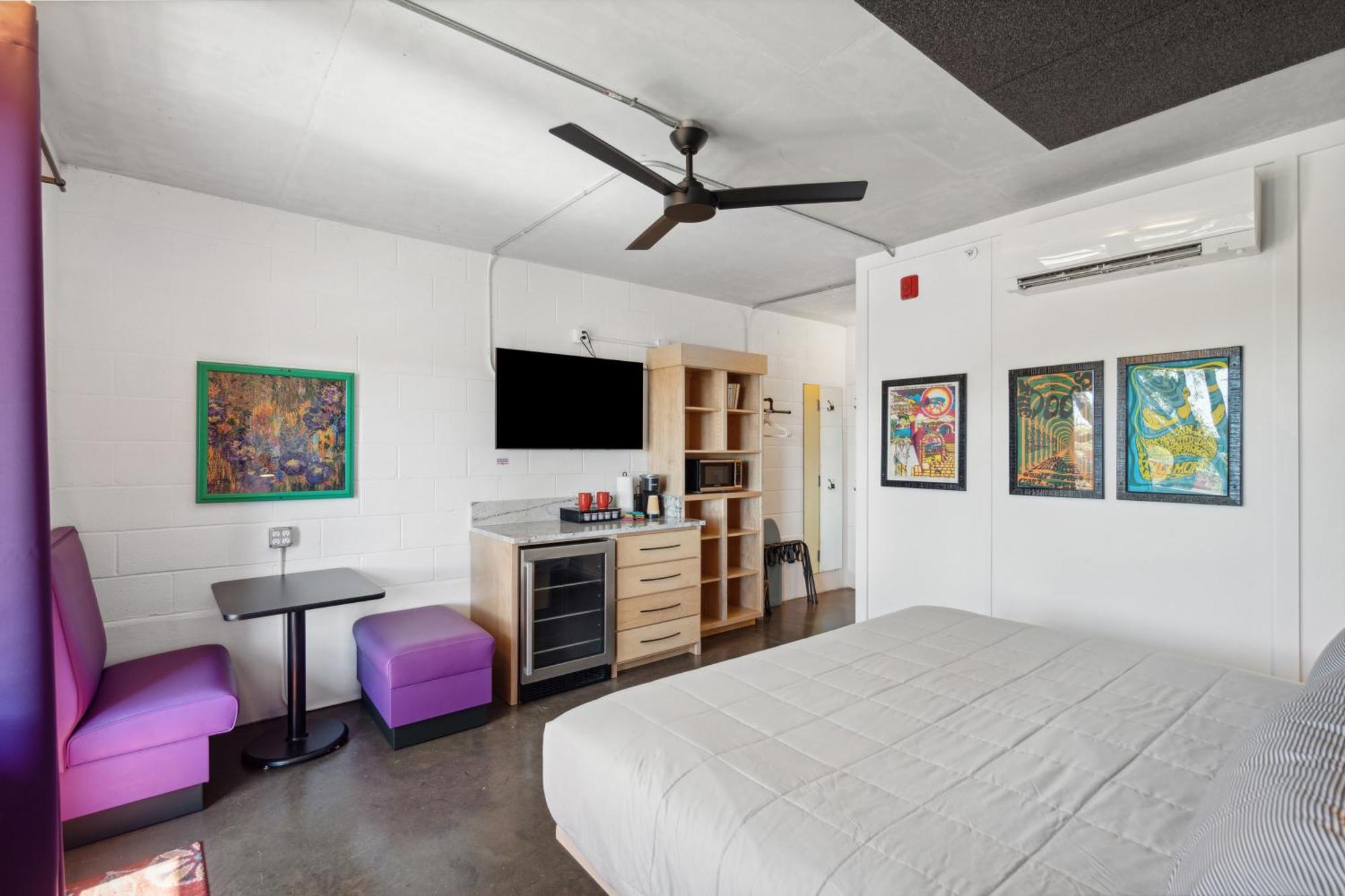 Boutique Vera Hotel In The Heart Of Folly Beach Bagian luar foto