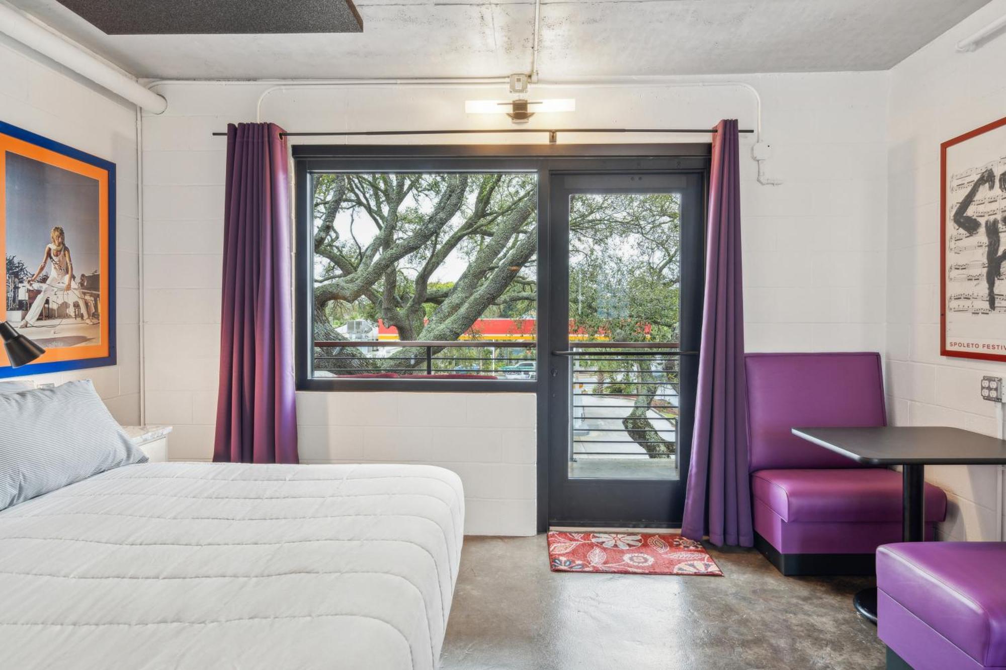 Boutique Vera Hotel In The Heart Of Folly Beach Bagian luar foto