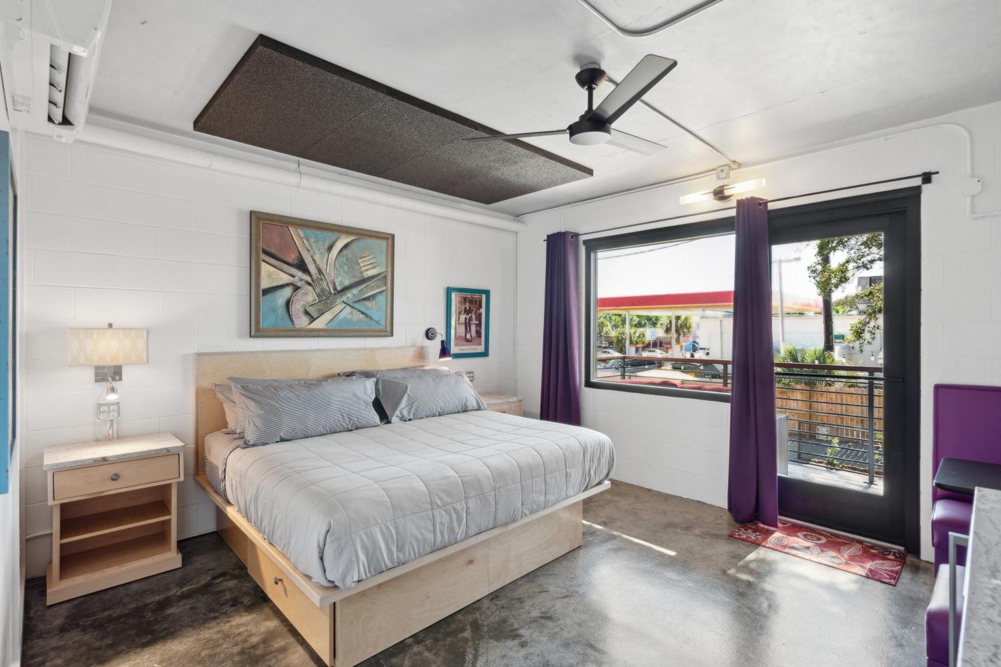 Boutique Vera Hotel In The Heart Of Folly Beach Bagian luar foto