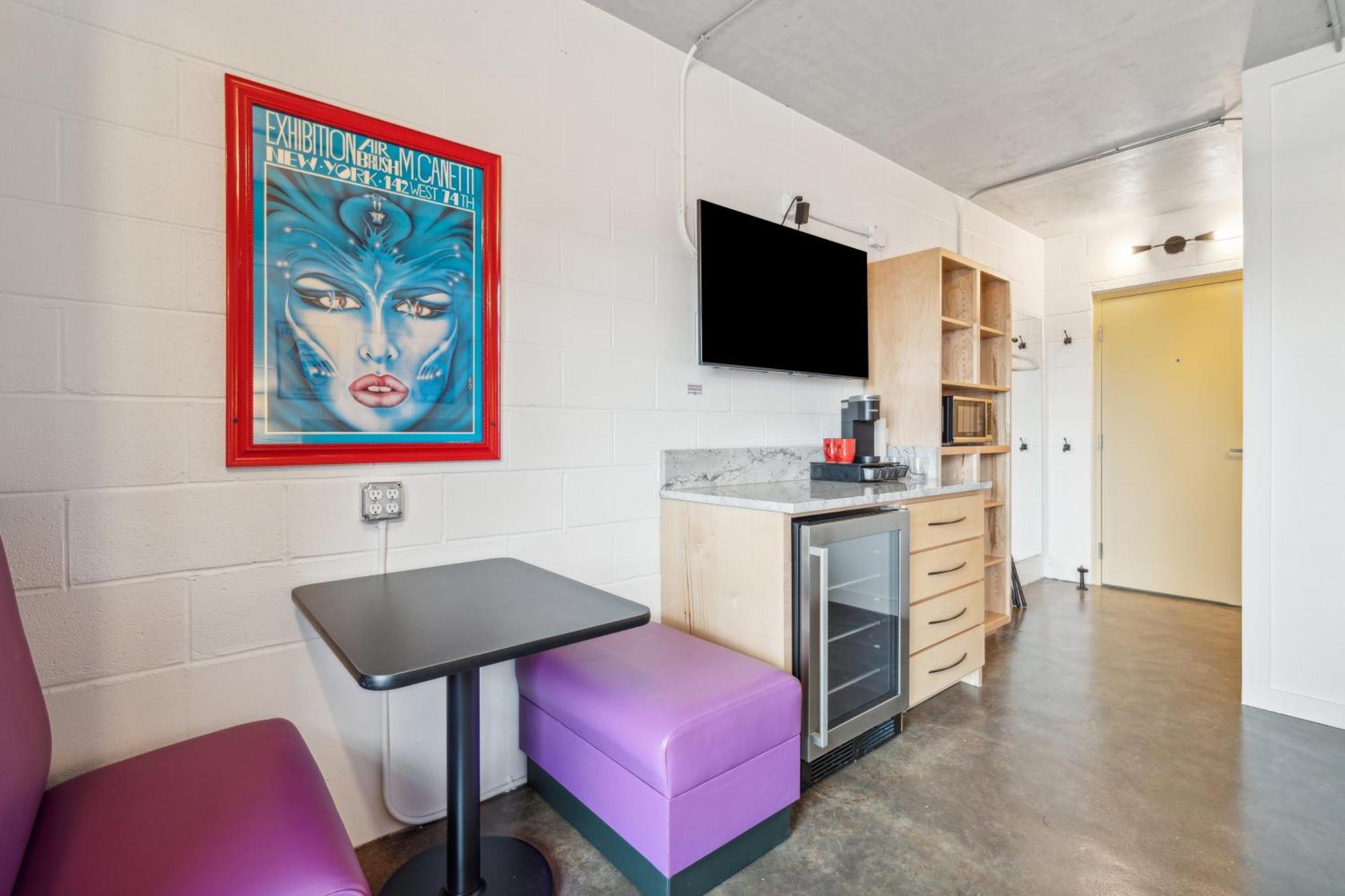 Boutique Vera Hotel In The Heart Of Folly Beach Bagian luar foto
