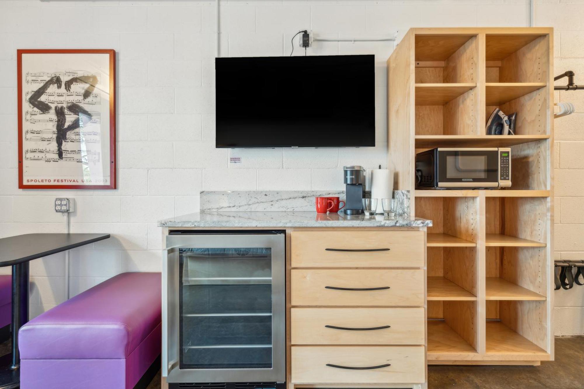Boutique Vera Hotel In The Heart Of Folly Beach Bagian luar foto