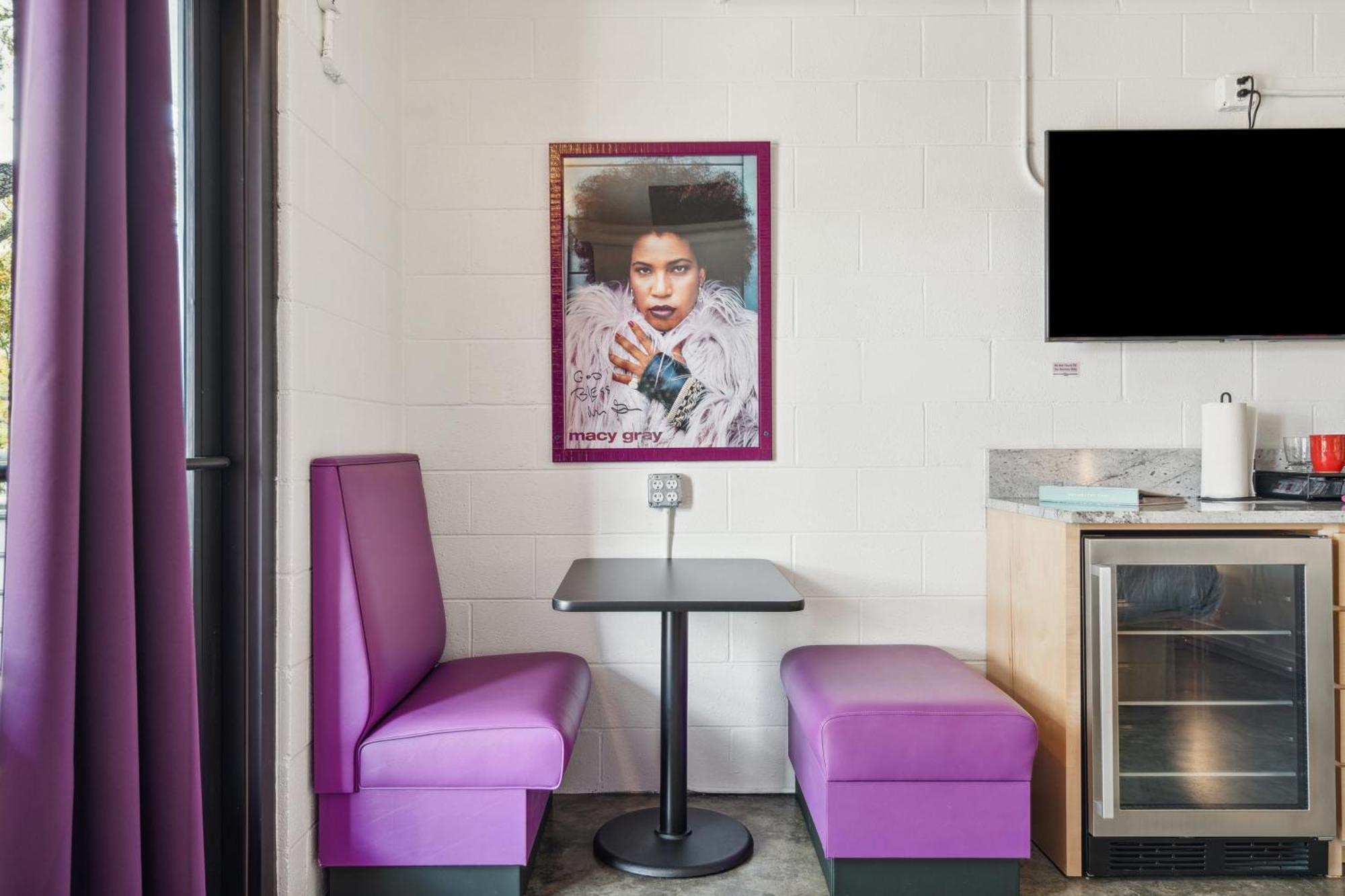 Boutique Vera Hotel In The Heart Of Folly Beach Bagian luar foto